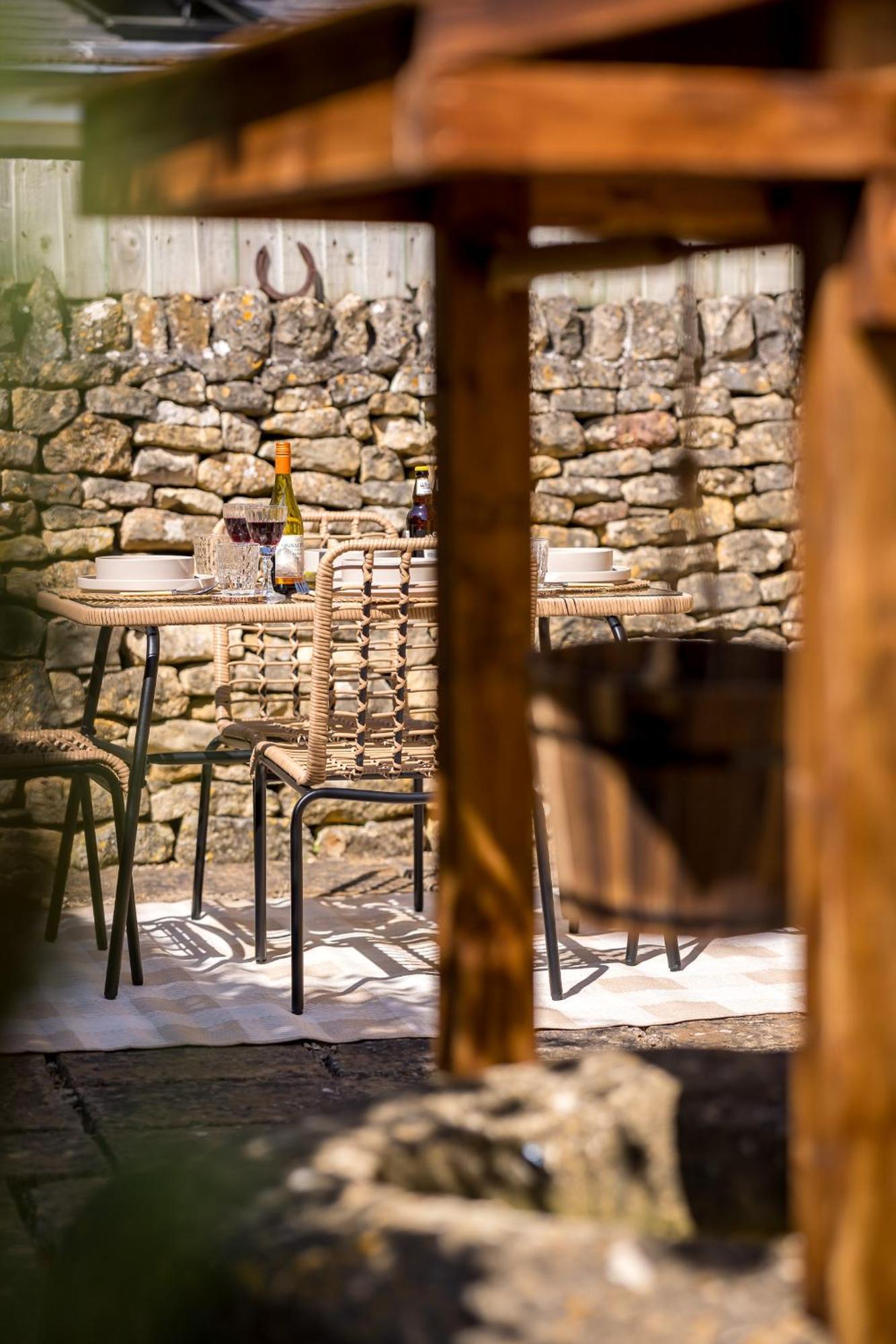 Broadway Scandi Chic Authentic Cottage Exterior foto